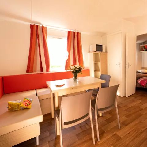 Cliquez pour découvrir toutes les photos de l'HÉBERGEMENT ! mobilhome - La Parée Du Both photo 5