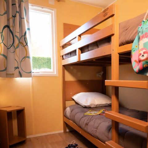 Cliquez pour découvrir toutes les photos de l'HÉBERGEMENT ! mobilhome - La Parée Du Both photo 4