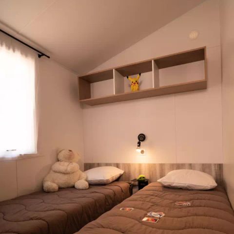 Cliquez pour découvrir toutes les photos de l'HÉBERGEMENT ! mobilhome - La Parée Du Both photo 2