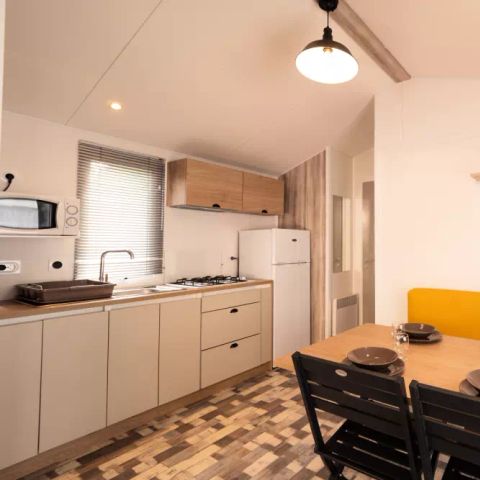 Cliquez pour découvrir toutes les photos de l'HÉBERGEMENT ! mobilhome - La Parée Du Both photo 5
