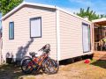 Cliquez pour découvrir toutes les photos de l'HÉBERGEMENT ! mobilhome - établissement La Parée Du Both photo 2
