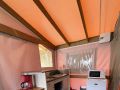 Cliquez pour découvrir toutes les photos de l'HÉBERGEMENT ! tente toile et bois - établissement La Parée Du Both photo 4