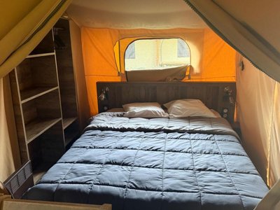 Cliquez pour découvrir toutes les photos de l'HÉBERGEMENT ! tente en toile et bois - Kabana Village photo 2