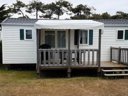 Camping Pas Cher vous présente avec son site Officiel campingpascher.fr, le Camping La Plage De Riez classé 3 étoiles, situé sur la commune de Saint Hilaire De Riez dans le département Vendée (Pays De La Loire) en France. Le camping La Plage De Riez, vous présente un hébergement de type mobil-home de 33 m² pour 6 personnes et télévision. Le camping La Plage De Riez vous proposeun séjour PAS CHER avec une REMISEdu vendredi 03 avril au vendredi 10 avril 2026, en promotion à -35% pour 7 nuits à 339 € au lieu de 521,54 € soit une Économie de 182,54 €. Cette location propose 59 dates différentes pour réserver votre séjour. Découvrez également les 3 autres gammes d'hébergements du camping. Les Avis clients pour le Camping La Plage De Riez sont de 7 sur 10. Mer, Piscine chauffée, Piscine extérieure, Animations familiales, Aire de jeux enfants, Golf, Ping-pong, Pétanque, Terrain multisports, Bar, Dépôt de pain, Pizzeria, Plats à emporter, Snack/Bar, Épicerie,... En savoir plus : cliquez-ICI.