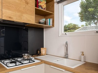 Cliquez pour découvrir toutes les photos de l'HÉBERGEMENT ! mobil-home - Domaine Des Salins photo 3