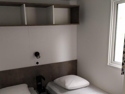 Cliquez pour découvrir toutes les photos de l'HÉBERGEMENT ! mobil-home - Domaine Des Salins photo 5