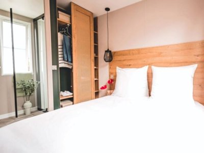 Cliquez pour découvrir toutes les photos de l'HÉBERGEMENT ! mobil-home - Riez à La Vie photo 5