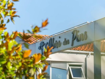 Cliquez pour découvrir toutes les photos de l'ÉTABLISSEMENT ! camping L'Abri Des Pins photo 2