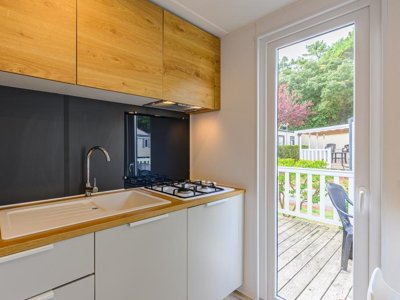 Cliquez pour découvrir toutes les photos de l'HÉBERGEMENT ! mobil-home - L'Abri Des Pins photo 4