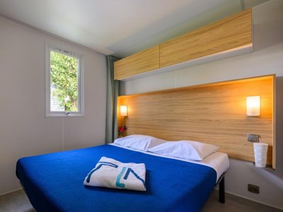Cliquez pour découvrir toutes les photos de l'HÉBERGEMENT ! mobil-home - L'Abri Des Pins photo 5