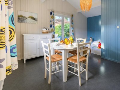 Cliquez pour découvrir toutes les photos de l'HÉBERGEMENT ! chalet - L'Abri Des Pins photo 2