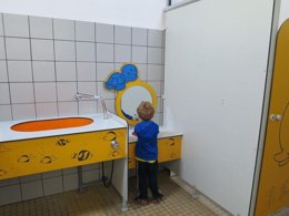 Camping Pas Cher vous présente avec son site Officiel campingpascher.fr, le Camping Le Both D'Orouet classé 3 étoiles, situé sur la commune de Saint Jean De Monts dans le département Vendée (Pays De La Loire) en France. Le camping Le Both D'Orouet, vous présente un hébergement de type tente en toile et bois de 23 m² pour 2 personnes. Le camping Le Both D'Orouet vous propose du lundi 25 mai au lundi 01 juin 2026 pour 7 nuits à 260€. Cette location propose 91 dates différentes pour réserver votre séjour. Découvrez également les 15 autres gammes d'hébergements du camping. Les Avis clients pour le Camping Le Both D'Orouet sont excellents avec une note moyenne de 8 sur 10. Piscine chauffée, Piscine extérieure, Animations familiales, Club enfants, Aire de jeux enfants, Centre équestre, Golf, Parcours sportif, Pétanque, Structure gonflable enfants, Terrain multisports, Food truck, Snack/Bar, Épicerie,... En savoir plus : cliquez-ICI.