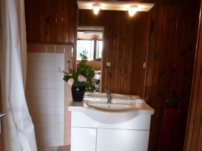 Cliquez pour découvrir toutes les photos de l'HÉBERGEMENT ! appartement - Des Bains photo 4