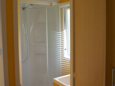Cliquez pour découvrir toutes les photos de l'HÉBERGEMENT ! mobil-home - Des Bains photo 6