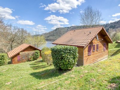 Cliquez pour découvrir toutes les photos de l'ÉTABLISSEMENT ! camping Vacancéole Les Chalets De La Chazotte photo 3