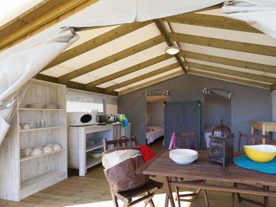 Cliquez pour découvrir toutes les photos de l'HÉBERGEMENT ! bungalow toilé - Les Samaras photo 2