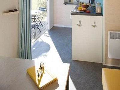Cliquez pour découvrir toutes les photos de l'HÉBERGEMENT ! mobil-home - Le Bois Verdon photo 8