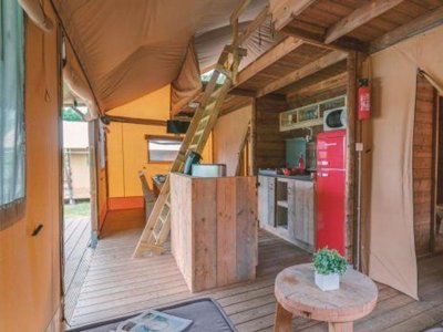 Cliquez pour découvrir toutes les photos de l'HÉBERGEMENT ! tente en toile et bois - Village De La Guyonniere photo 7