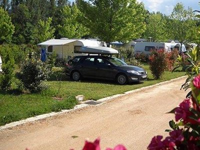 Cliquez pour découvrir toutes les photos de l'ÉTABLISSEMENT ! camping La Dourbie photo 15