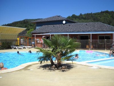 Cliquez pour découvrir toutes les photos de l'ÉTABLISSEMENT ! camping La Dourbie photo 2