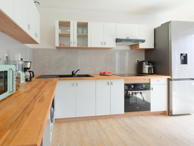 Cliquez pour découvrir toutes les photos de l'HÉBERGEMENT ! studio - Les Carolins photo 4