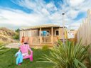 Cliquez pour découvrir toutes les photos de l'HÉBERGEMENT ! mobil-home - camping Les Carolins photo 2