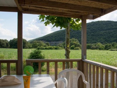 Cliquez pour découvrir toutes les photos de l'HÉBERGEMENT ! mobil-home - Le Sous Bois photo 2
