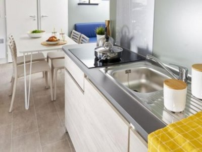 Cliquez pour découvrir toutes les photos de l'HÉBERGEMENT ! mobil-home - Le Sous Bois photo 2