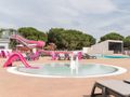 Camping Pas Cher vous présente avec son site Officiel campingpascher.fr, le Établissement Les Flamants Roses, situé sur la commune de Saint Nazaire dans le département Pyrénées-orientales (Languedoc-roussillon) en France. L'établissement Les Flamants Roses vous propose un hébergement de type mobilhome de 27 m². L'établissement vous propose 2 autres types d'hébergements. Découvrez tous nos séjours à petits prix dans la commune et aux alentours de Saint Nazaire du département : Pyrénées-orientales (Languedoc-roussillon).... En savoir plus : cliquez-ICI.