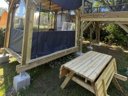 Camping Pas Cher vous présente avec son site Officiel campingpascher.fr, le Camping Flower L'Abri-Côtier classé 3 étoiles, situé sur la commune de Saint Nazaire Sur Charente dans le département Charente-maritime (Poitou Charentes) en France. Le camping Flower L'Abri-Côtier, vous présente un hébergement de type hébergement insolite pour 2 personnes. Le camping Flower L'Abri-Côtier vous propose du sam. 19 septembre au sam. 26 septembre 2026 pour 7 nuits à 224€. Cette location propose 27 dates différentes pour réserver votre séjour. Découvrez également les 13 autres gammes d'hébergements du camping. Les Avis clients pour le Camping Flower L'Abri-Côtier sont excellents avec une note moyenne de 8 sur 10. Piscine chauffée, Piscine couverte, Animation enfants, Animations familiales, Aire de jeux enfants, Baby-foot, Canoë-kayak, Centre équestre, Court de tennis, Golf, Paddle, Ping-pong, Piscine, Pétanque, Structure gonflable enfants, Voile, Bar, Boulangerie, Bureau de tabac, Dépôt de pain, Pizzeria, Plats à emporter, Restaurant, Snack/Bar, Station-service, Supermarché, Épicerie,... En savoir plus : cliquez-ICI.