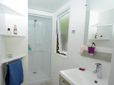 Cliquez pour découvrir toutes les photos de l'HÉBERGEMENT ! mobil-home - Le Parc photo 8