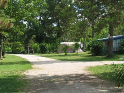 Cliquez pour découvrir toutes les photos de l'ÉTABLISSEMENT ! camping Des Arcades photo 24