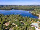 Camping Pas Cher vous présente avec son site Officiel campingpascher.fr, le Camping Du Lac De Saint-Pardoux classé 4 étoiles, situé sur la commune de Saint Pardoux dans le département Haute-vienne (Limousin) en France. Le camping Du Lac De Saint-Pardoux vous propose un hébergement de type mobil-home de 35 m² avec climatisation (télévision). L'établissement vous propose 6 autres types d'hébergements. Découvrez tous nos séjours à petits prix dans la commune et aux alentours de Saint Pardoux du département : Haute-vienne (Limousin). Les Avis clients pour le Camping Du Lac De Saint-Pardoux sont de 7 sur 10. Lac, Piscine extérieure, Animations familiales, Club enfants, Aire de jeux enfants, Canoë-kayak, Golf, Paddle, Ping-pong, Piscine, Pétanque, Randonnée, Ski nautique, Terrain de badminton, Terrain de volley-ball, Terrain multisports, Voile, Bar, Dépôt de pain, Snack/Bar, Épicerie,... En savoir plus : cliquez-ICI.