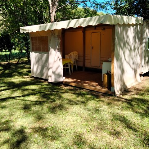 Cliquez pour découvrir toutes les photos de l'HÉBERGEMENT ! bungalow - Le Trel photo 2