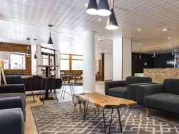 Camping Pas Cher vous présente avec son site Officiel campingpascher.fr, la Résidence Odalys Référence L'Orée Des Pistes classé 3 étoiles, située sur la commune de Saint Sorlin D'arves dans le département Savoie (Rhône Alpes) en France. La résidence Odalys Référence L'Orée Des Pistes, vous présente un hébergement de type appartement de 32 m² pour 1 personne et télévision. La résidence Odalys Référence L'Orée Des Pistes vous propose du sam. 22 août au sam. 29 août 2026 pour 7 nuits à 439€. Cette location propose 10 dates différentes pour réserver votre séjour. Découvrez également les 7 autres gammes d'hébergements de la résidence. Piscine chauffée, Piscine couverte, Animation enfants, Centre équestre, Piscine,... En savoir plus : cliquez-ICI.