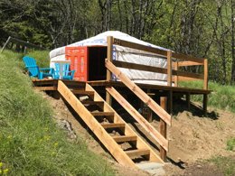 Camping Pas Cher vous présente avec son site Officiel campingpascher.fr, le Camping Domaine Du Trappeur classé 3 étoiles, situé sur la commune de Saint Sorlin D'arves dans le département Savoie (Rhône Alpes) en France. Le camping Domaine Du Trappeur, vous présente un hébergement de type tente de 20 m². Le camping Domaine Du Trappeur vous proposeun séjour PAS CHER avec une REMISEdu mercredi 06 mai au mercredi 13 mai 2026, en promotion à -49% pour 7 nuits à 374 € au lieu de 747,5 € soit une Économie de 373,50 €. Cette location propose 90 dates différentes pour réserver votre séjour. Découvrez également les 12 autres gammes d'hébergements du camping. Les Avis clients pour le Camping Domaine Du Trappeur sont excellents avec une note moyenne de 8 sur 10. LacÉtang, Baby-foot, Ping-pong, Piscine, Pétanque, Trampoline, Bar, Dépôt de pain, Restaurant, Épicerie,... En savoir plus : cliquez-ICI.