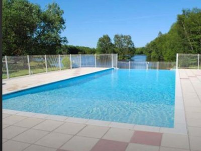 Cliquez pour découvrir toutes les photos de l'ÉTABLISSEMENT ! camping Parc Des Joumiers photo 2