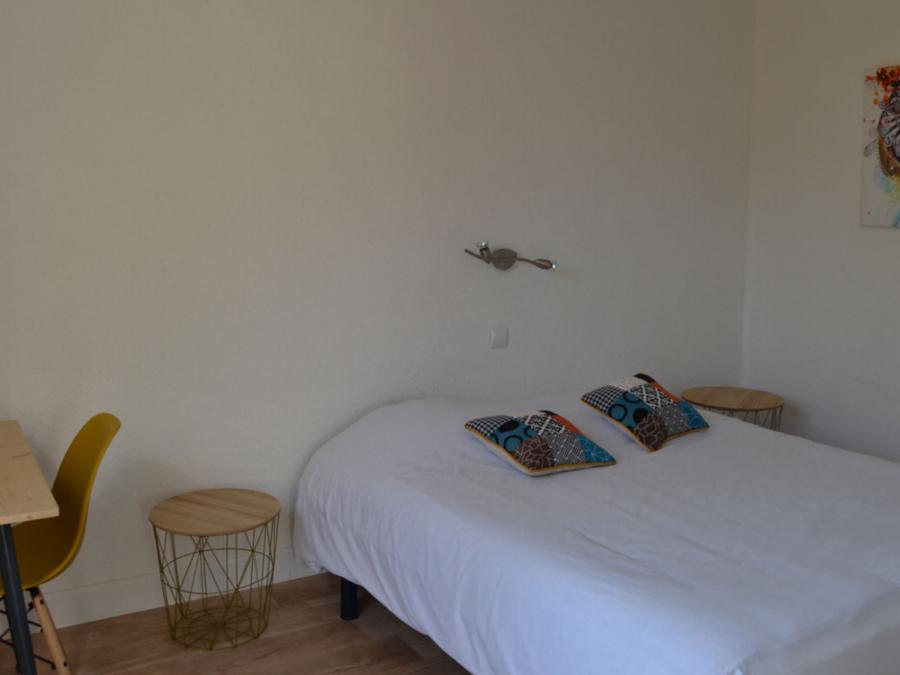 Cliquez pour découvrir toutes les photos de l'HÉBERGEMENT ! chambre - camping Parc Des Joumiers photo 2