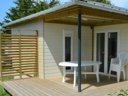 Cliquez pour découvrir toutes les photos de l'HÉBERGEMENT ! chalet - camping Oléron Saint Tro'Park photo 2