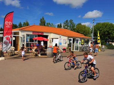 Cliquez pour découvrir toutes les photos de l'ÉTABLISSEMENT ! camping La Bolée D'Air photo 26
