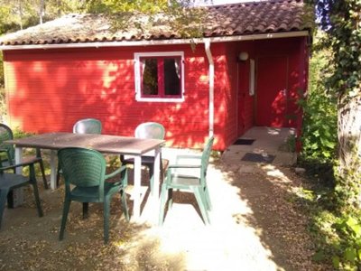 Cliquez pour découvrir toutes les photos de l'HÉBERGEMENT ! chalet - Coeur D'Ardèche photo 2