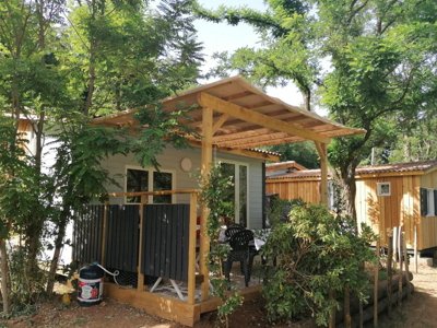 Cliquez pour découvrir toutes les photos de l'HÉBERGEMENT ! chalet - Coeur D'Ardèche photo 2