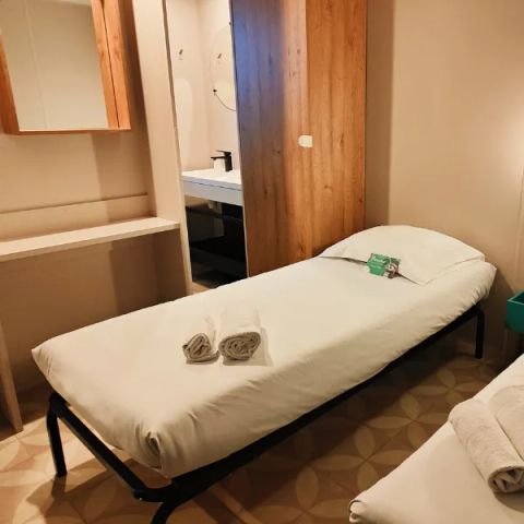 Cliquez pour découvrir toutes les photos de l'HÉBERGEMENT ! mobil-home - Sea Green Les Grenettes photo 3