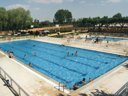 Camping Pas Cher vous présente avec son site Officiel campingpascher.fr, le Camping Regio, situé sur la commune de Salamanque dans le département Salamanque (Castille Et León) en Espagne. Le camping Regio, vous présente un hébergement de type bungalow. Le camping Regio vous propose du sam. 08 août au sam. 15 août 2026 pour 7 nuits à 1120€. Cette location propose 1 dates différentes pour réserver votre séjour. Découvrez également les 1 autres gammes d'hébergements du camping. Piscine extérieure, Aire de jeux enfants, Court de tennis, Salle de fitness, Terrain multisports, Bar, Supermarché,... En savoir plus : cliquez-ICI.