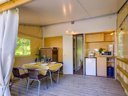 Cliquez pour découvrir toutes les photos de l'HÉBERGEMENT ! bungalow toilé - camping Domaine Des Blachas photo 2