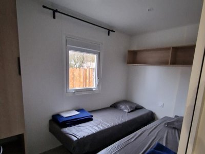 Cliquez pour découvrir toutes les photos de l'HÉBERGEMENT ! mobil-home - Les P'tites Maisons Dans La Prairie photo 7