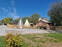 Cliquez pour découvrir toutes les photos de l'HÉBERGEMENT ! hébergement insolite - camping Les P'tites Maisons Dans La Prairie photo 2