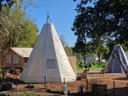 Cliquez pour découvrir toutes les photos de l'HÉBERGEMENT ! hébergement insolite - camping Les P'tites Maisons Dans La Prairie photo 4