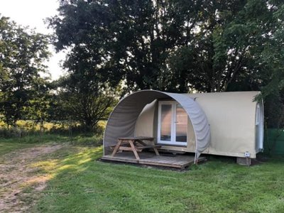 Cliquez pour découvrir toutes les photos de l'HÉBERGEMENT ! bungalow toilé - Au Pré De L'Etang photo 5