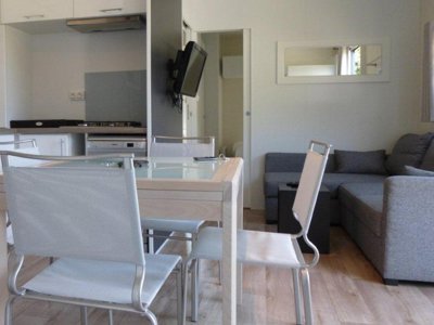 Cliquez pour découvrir toutes les photos de l'HÉBERGEMENT ! mobil-home - Le Deffay photo 4